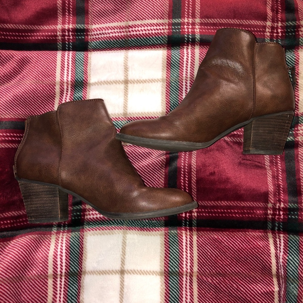 American Eagle Outfitters boots